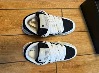 Scarpe da ginnastica num. 44