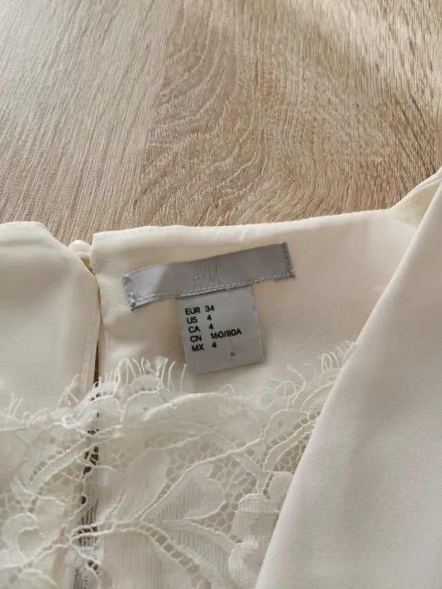 Vestido blanco con encaje