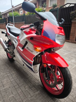 Honda CBR f2 pc25