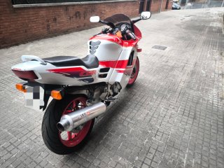 Honda CBR f2 pc25