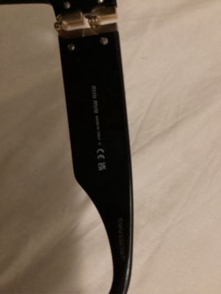 Gafas de sol Miu Miu negras