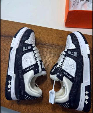 Scarpe da ginnastica num. 43