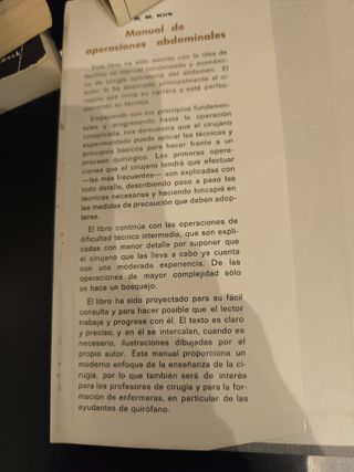 Antiguo libro de medicina. Manual de operaciones a