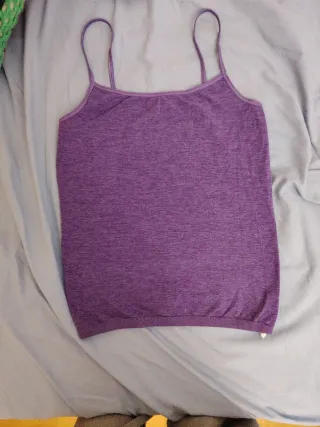 Camiseta tirantes lila