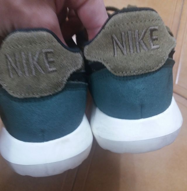 Zapatillas Nike Verde Oliva y Teal