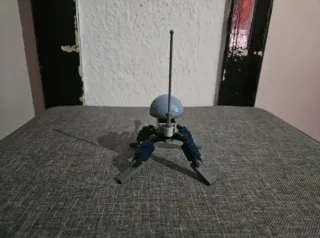 Lego Dwarf Spider Droid/ Droide araña enano.