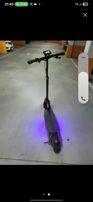 Patinete Eléctrico con Luces LED