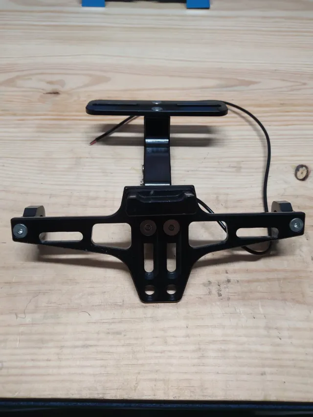 Portamatriculas moto negro