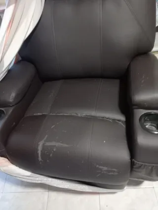 Sillón reclinable marrón oscuro