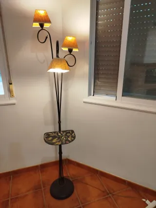Lámpara de pie metal y tela
