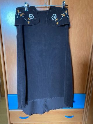 Falda midi de invierno marrón