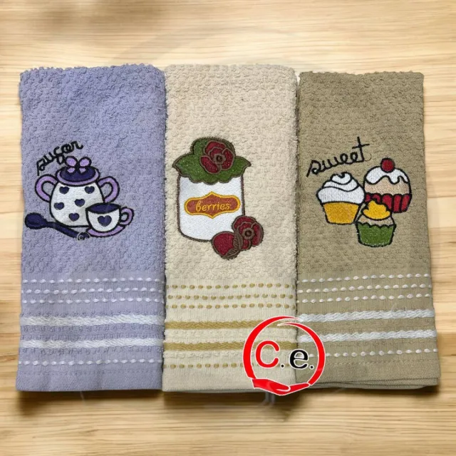 Tris strofinacci ricamati