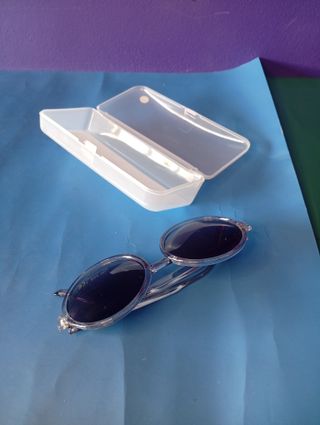 Gafas de sol redondas marca Flair.