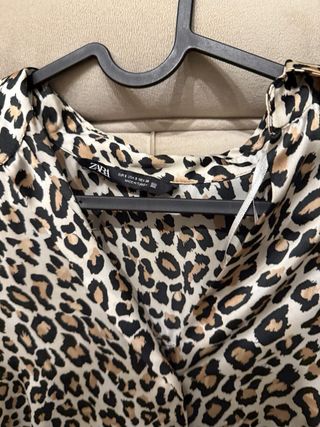 Camisa Zara Estampado Animal Talla M