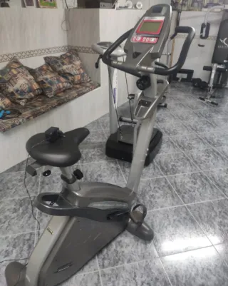 Bicicleta Estática BH Fitness Carbon Bike