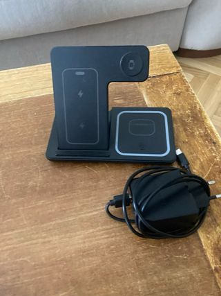 Cargador 3 en 1: Móvil, Cascos y Reloj