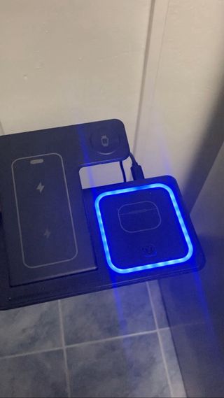 Cargador 3 en 1: Móvil, Cascos y Reloj