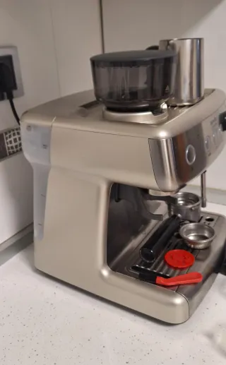 Cafetera Breville Barista Max