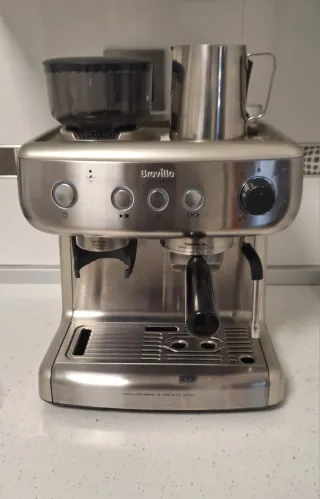 Cafetera Breville Barista Max
