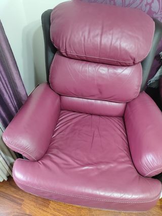 2 Sofás de piel rosa/morado