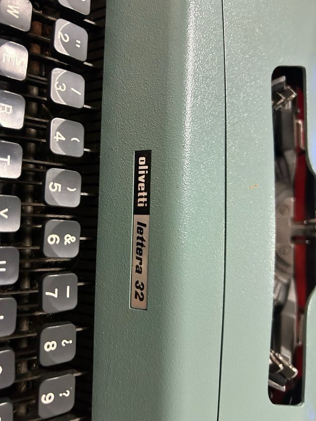 Olivetti Lettera 22 Máquina de Escribir