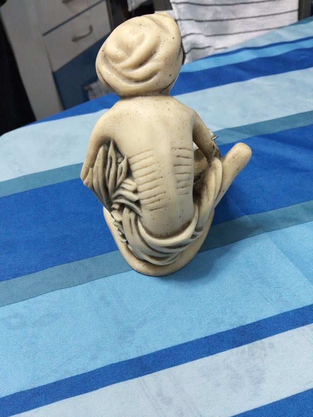 Cinzeiro Figura em Mármore