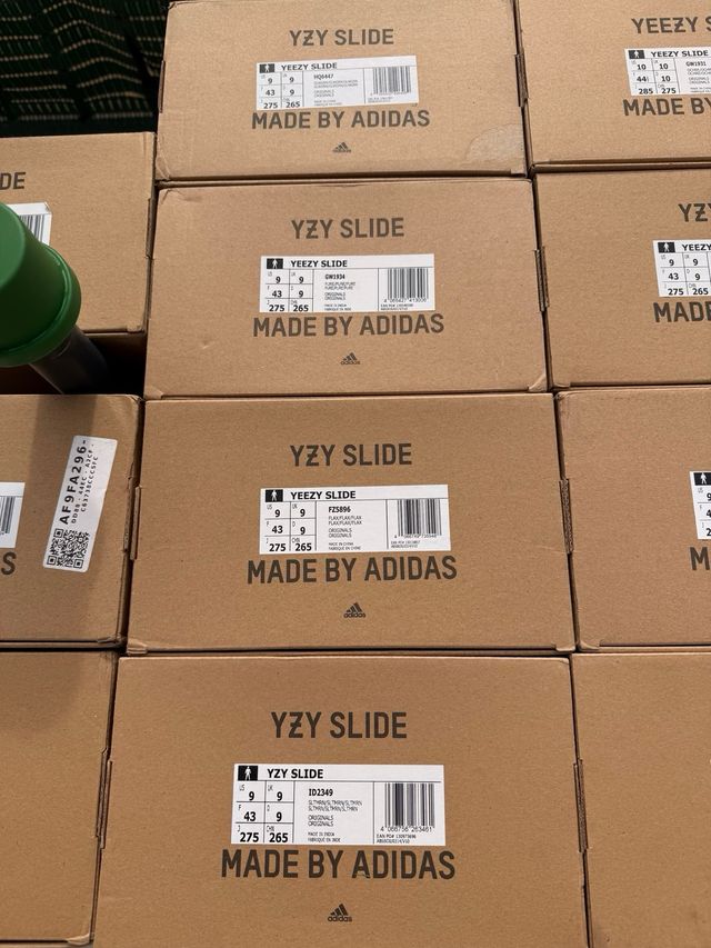 11 Cajas Adidas Yeezy Slide 