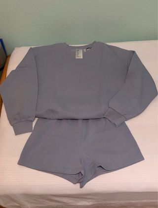 Conjunto H&M Chándal Sudadera y Shorts