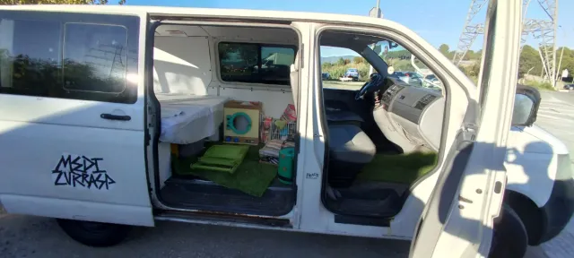 Volkswagen Transporter T5 2004