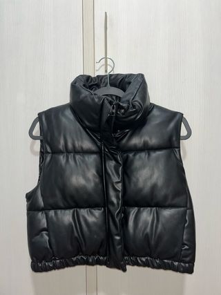 Chaleco Piel Negro Zara