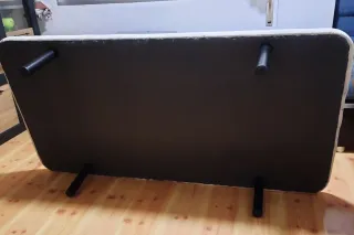 Base tapizada, colchón y patas