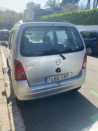 Opel Agila 2002