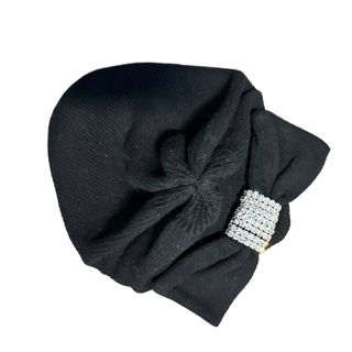 SF1.10 Cappello Blugirl nero con fiocco e dettagli