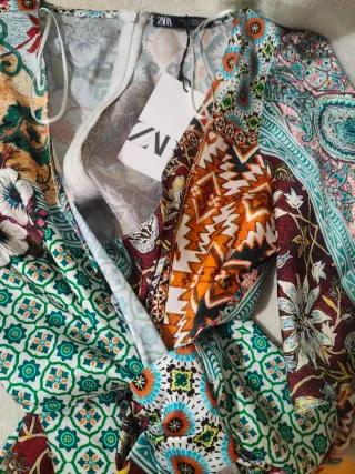 ZARA - vestido multicolor