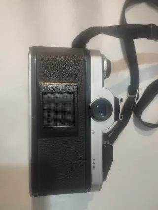 Nikon FE2 + Objetivo Nikkor 50mm f/1.8