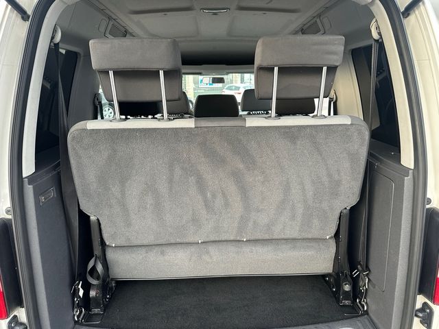 Volkswagen Caddy 2011