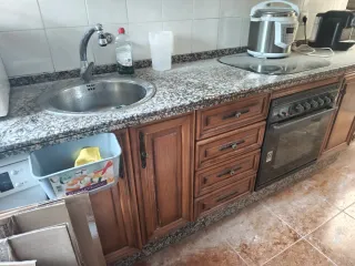 Muebles de cocina madera y cristal