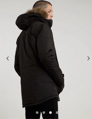 Chaqueta Element Negra con Capucha