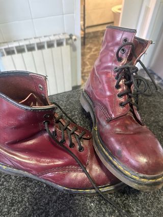 Stivali rossi Dr. Martens