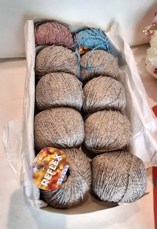 Lotto 10 gomitoli filato misto, beighe, lana gatto