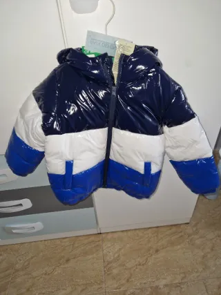 Cazadora Benetton niño azul y blanco