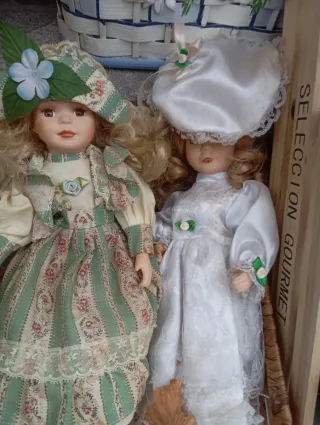 Lote Muñecas Porcelana Vestidas