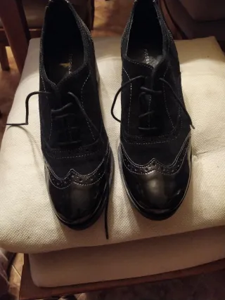 Zapatos de piel negros para mujer