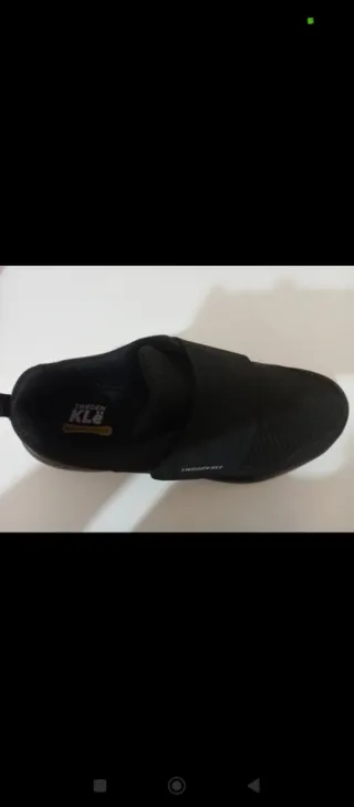 Zapatos Skechers caballero negros