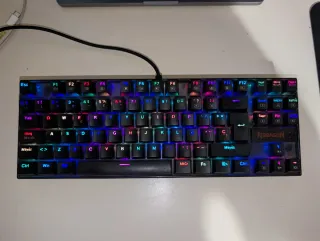 Teclado Mecánico Redragon K552 RGB-Kumara Negro