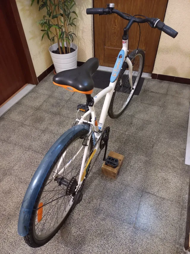 Bicicleta B-Twin Blanca