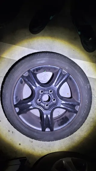 4 llantas con gomas 15 pulgadas