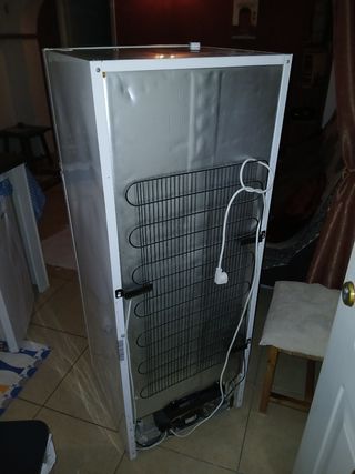 Nevera Hyundai blanca