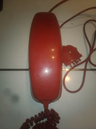 Teléfono antiguo Gondola rojo