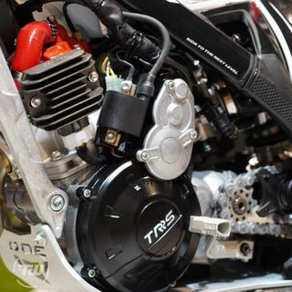 TRRS ONE RR 300 2026 Inyección Eléctrica